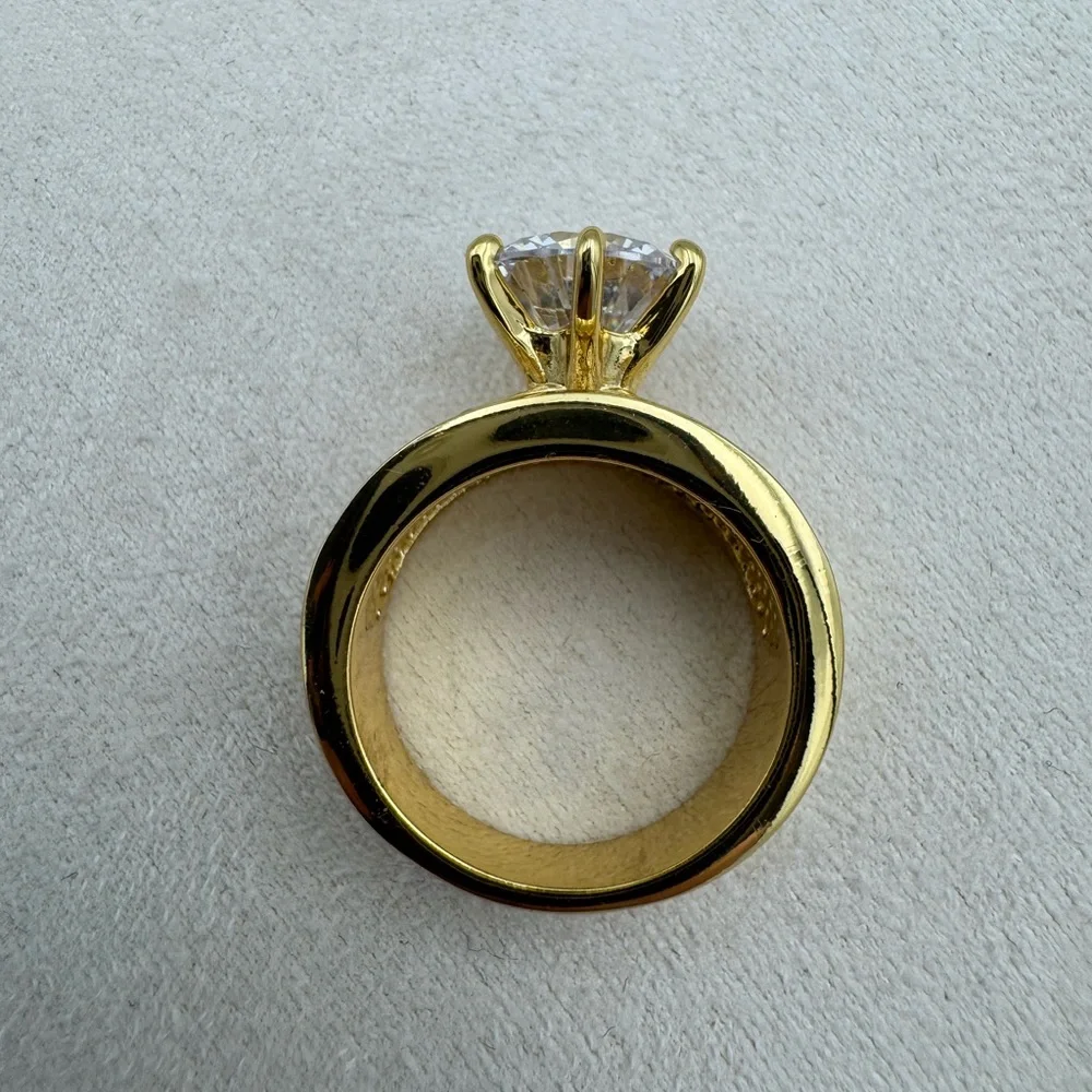 Gold Plated Cubic Zirconia Cocktail Ring White Stone Size 6 Jewelry‎